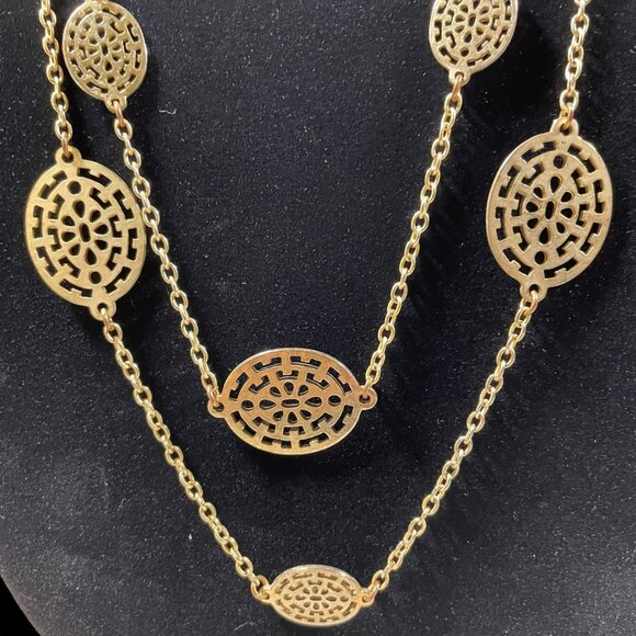 Charming Charlie Gold-Tone Layered Circle Pendant Necklace Boho Chic trendy - Picture 5 of 6